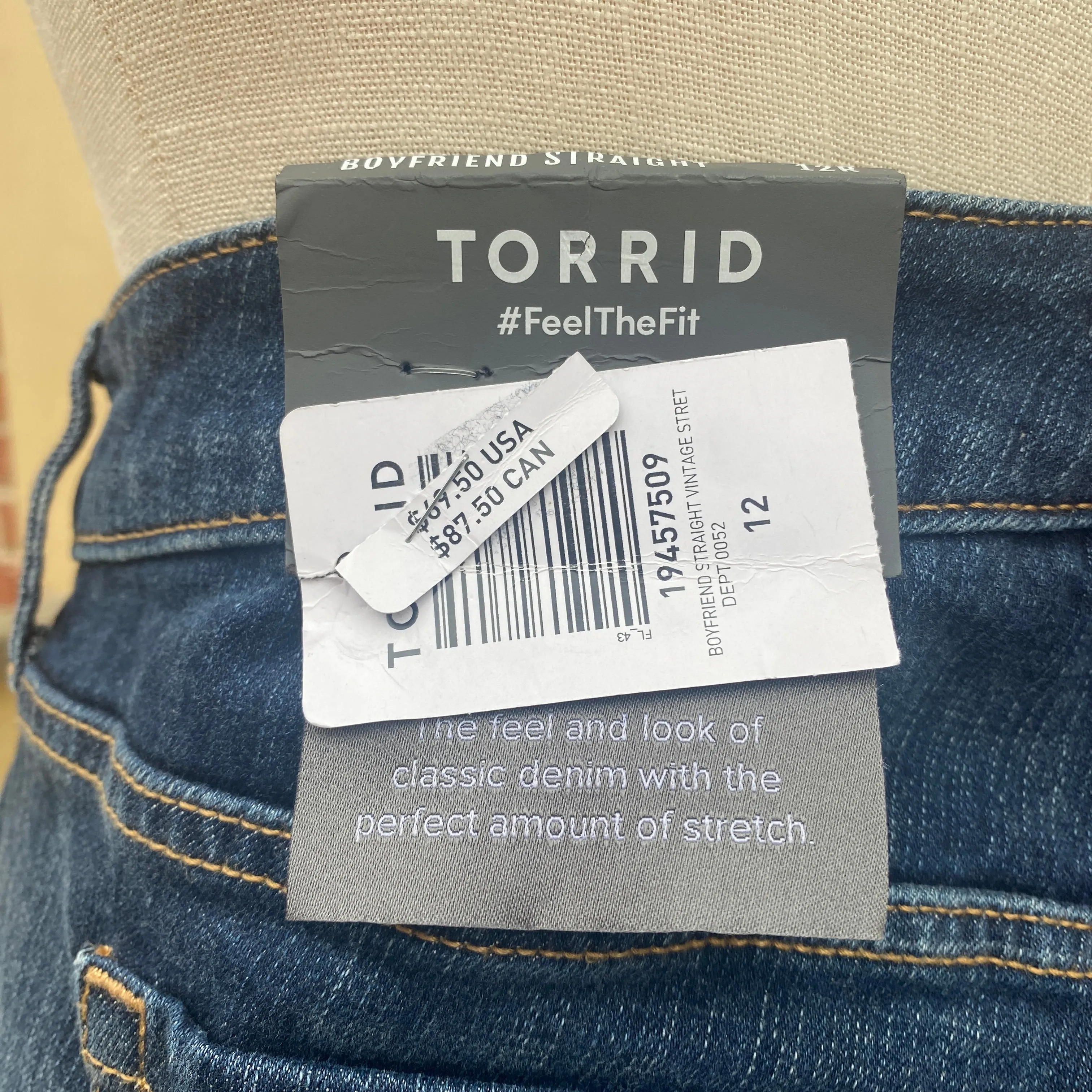 Torrid boyfriend straight jeans size 12 NWT
