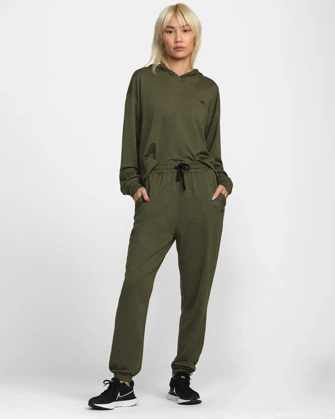 VA Sport C-Able Joggers - Olive